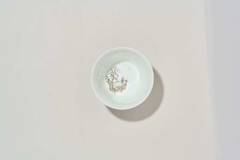 18世纪 墨彩加粉彩山水人物图马蹄杯 - 图3