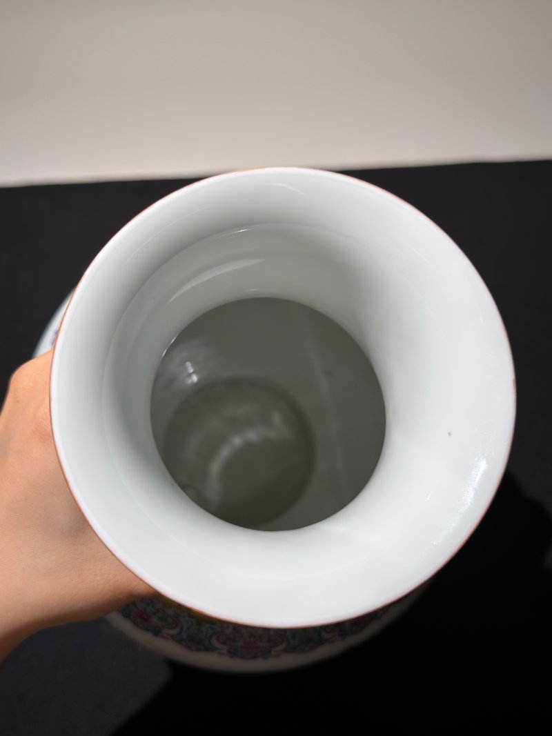 民国 粉彩洞石菊花纹铺首尊 - 图7