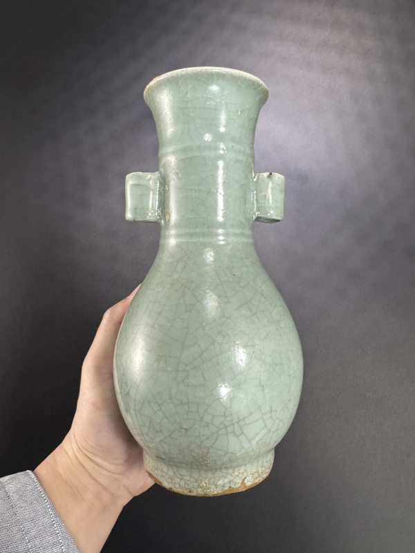明 龙泉窑青釉贯耳瓶 - 图5