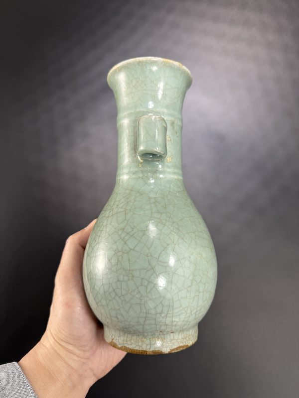 明 龙泉窑青釉贯耳瓶 - 图6