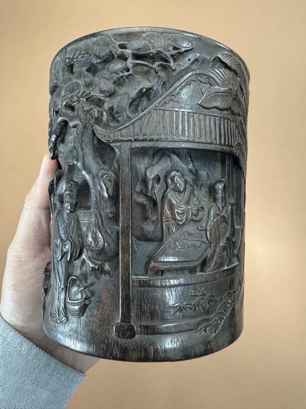 清 紫檀雕高士观景图笔筒 - 图5