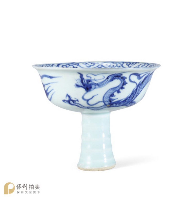 元 青花外龙纹内模印高足碗