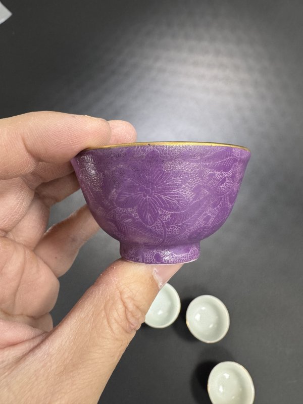 民国 紫地轧道花卉纹杯四只 - 图5