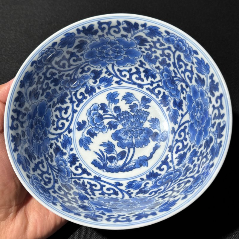 清康熙 青花缠枝牡丹纹碗 - 图6