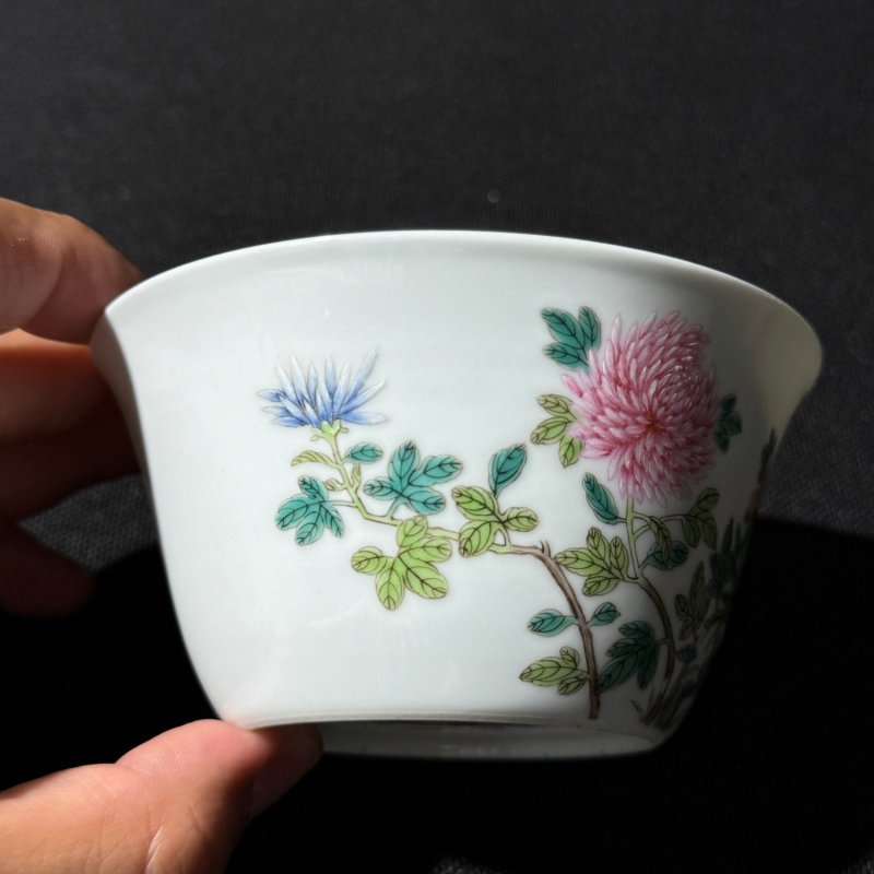 民国 粉彩蜜蜂牡丹纹马蹄杯一对 - 图6