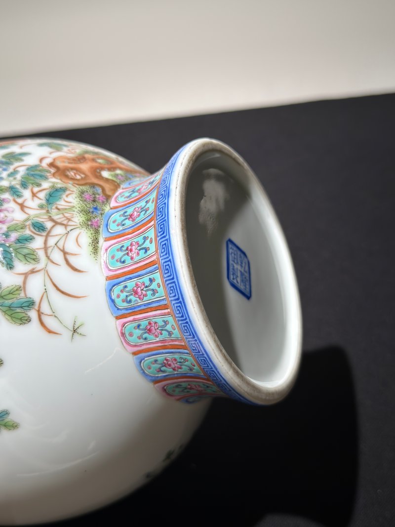 民国 粉彩洞石菊花纹铺首尊 - 图9