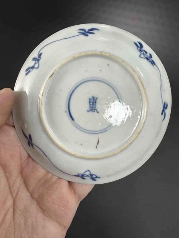 清康熙 青花仕女花卉纹杯、碟两套 - 图14