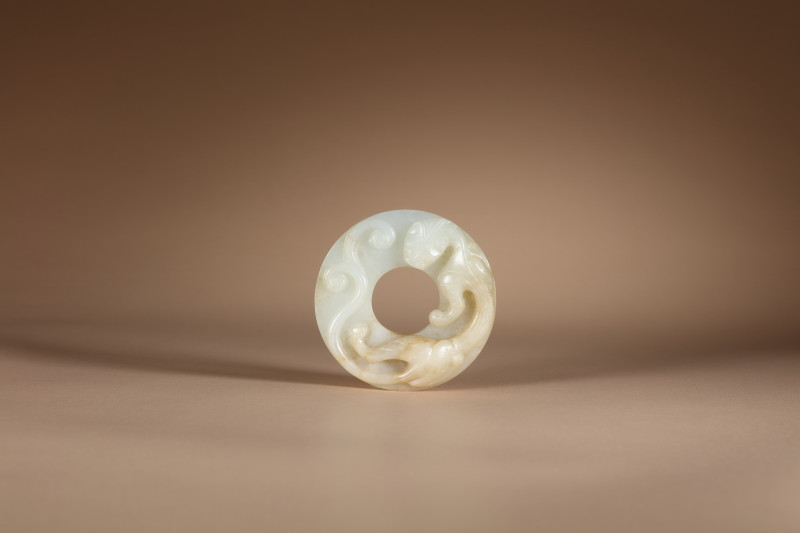 明 白玉螭龙纹绦环 - 图4