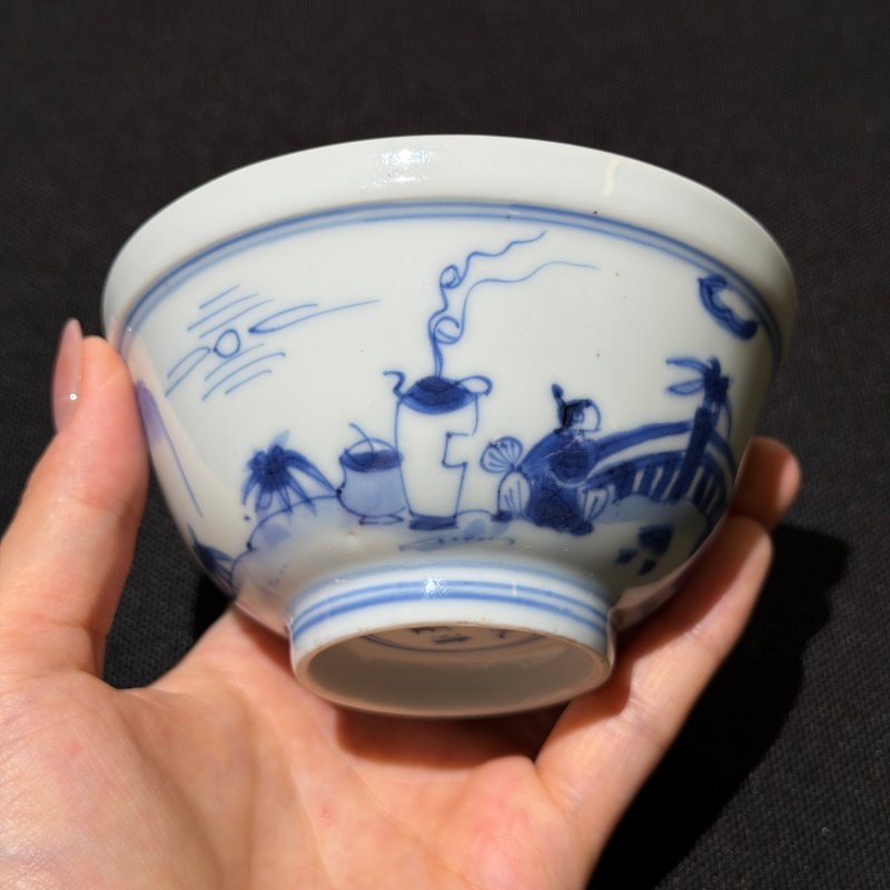 清雍正 青花陶渊明爱菊图杯 - 图4