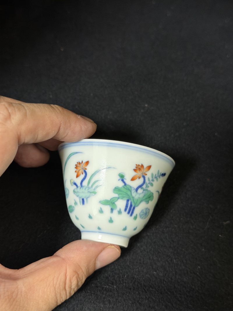 清康熙 斗彩荷塘清趣图小酒圆 - 图6