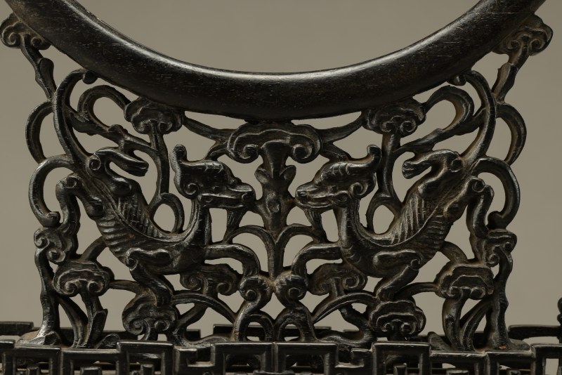 清 硬木螭龙兽面纹插屏座 - 图3