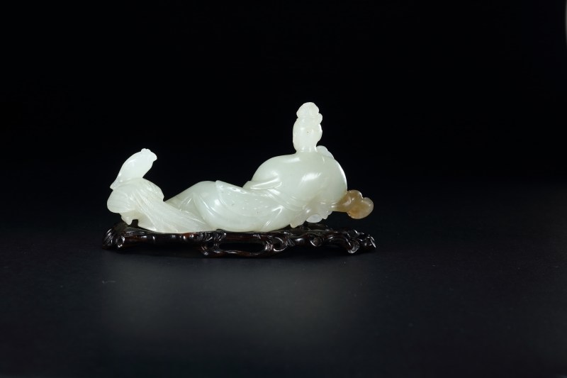 清早期 白玉俏色雕凭栏静姝 - 图8