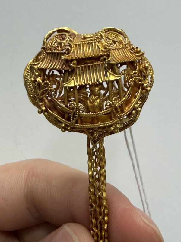 明 金楼阁人物镂空发簪一对 - 图9
