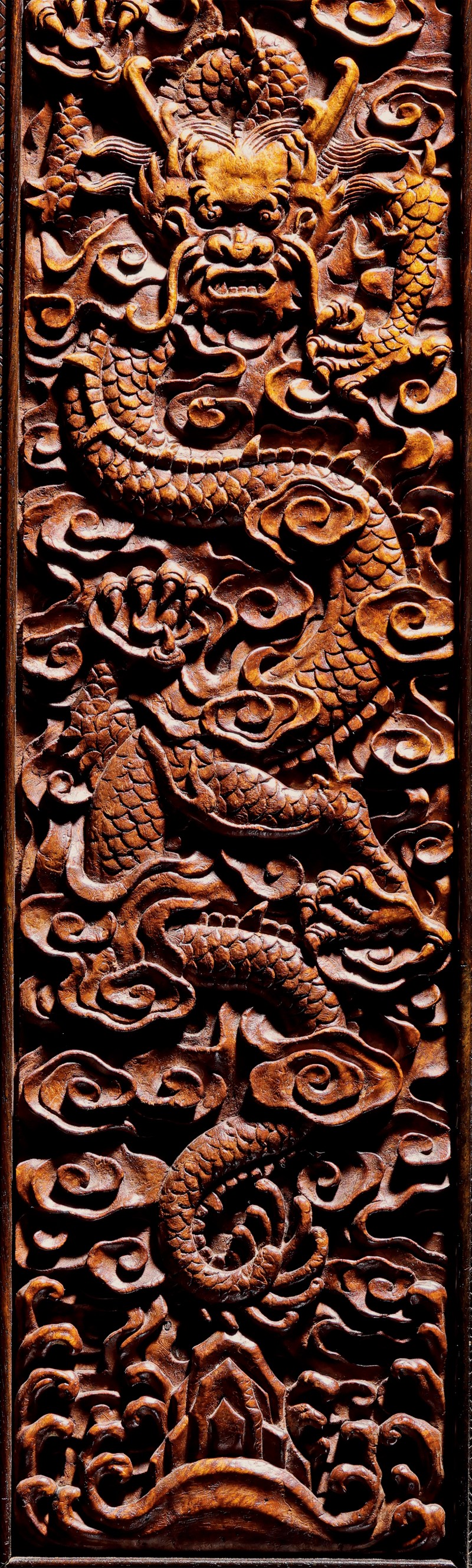 清乾隆 紫檀镶桦木瘿龙凤呈祥三友图五屏式扶手椅一对 - 图11