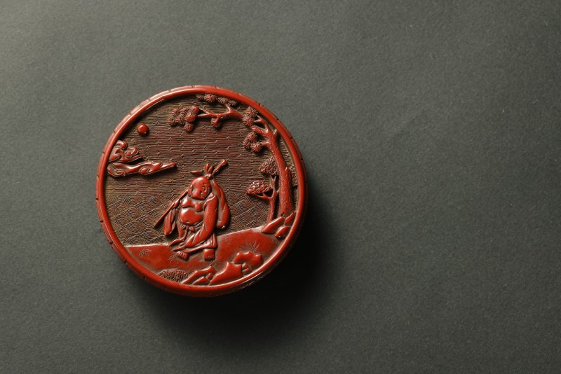 明末清初 剔红布袋罗汉香盒 - 图8