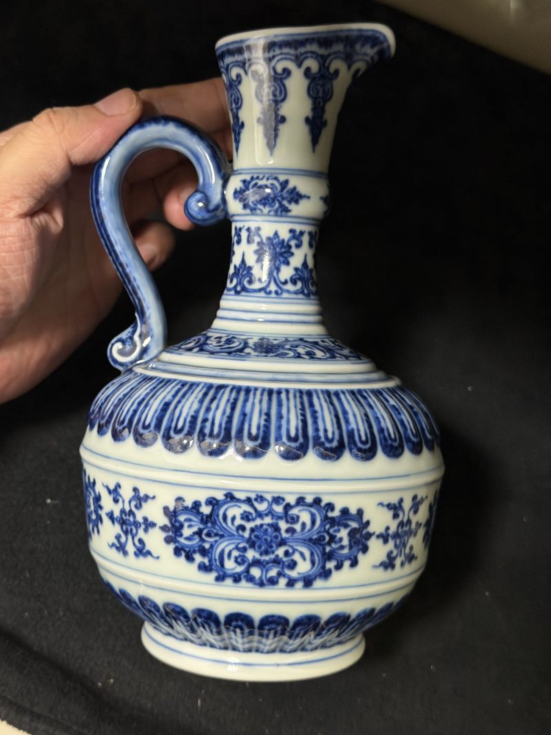 清雍正 青花巴洛克风格花卉菊瓣型花浇 - 图7