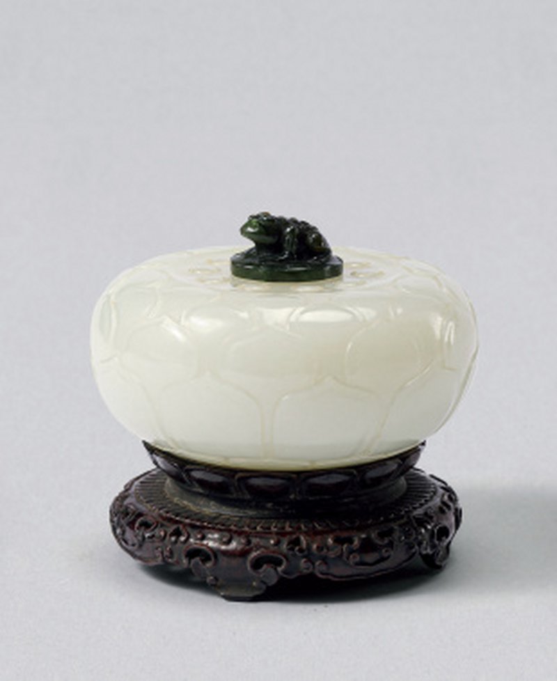 清 白玉莲蓬水盂（带碧玉盖）
