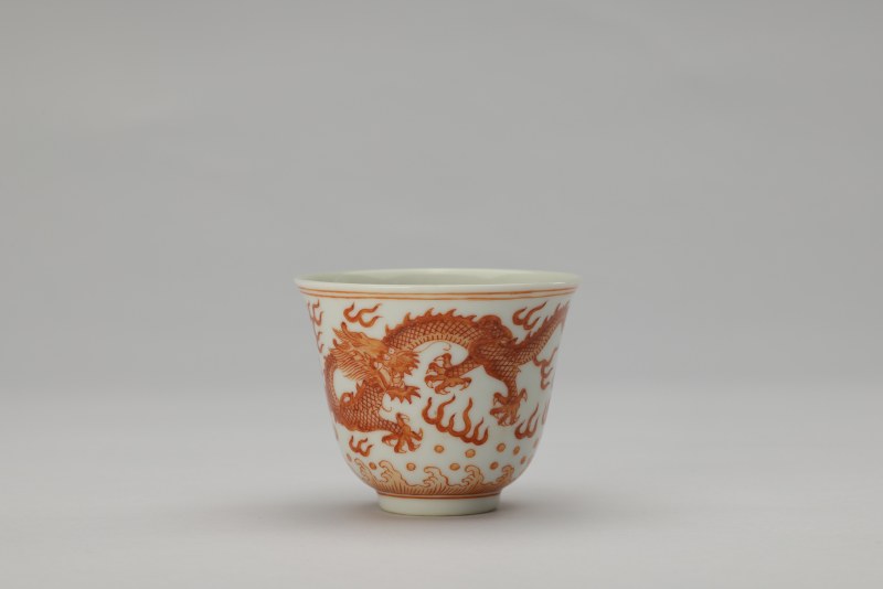 清同治 矾红龙纹杯 - 图5