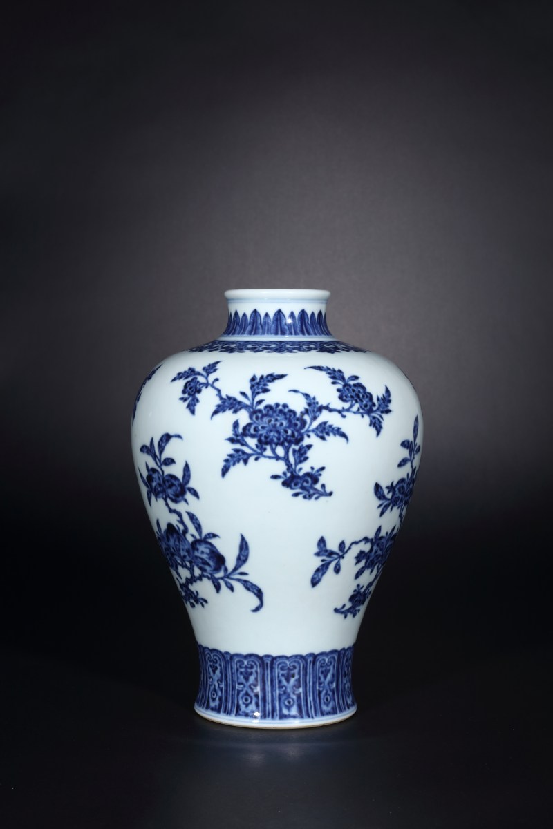 清乾隆 青花折枝花卉三多广口梅瓶 - 图9