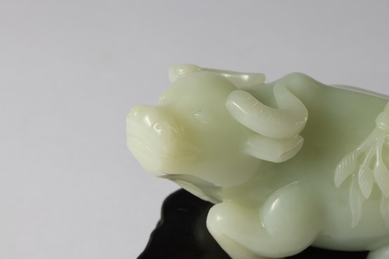 清乾隆 白玉童子牧牛 - 图8