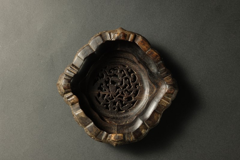 清 紫檀嵌金银镂雕器座 - 图6