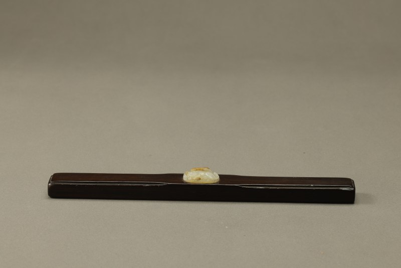 明 紫檀嵌玉镇尺 - 图4