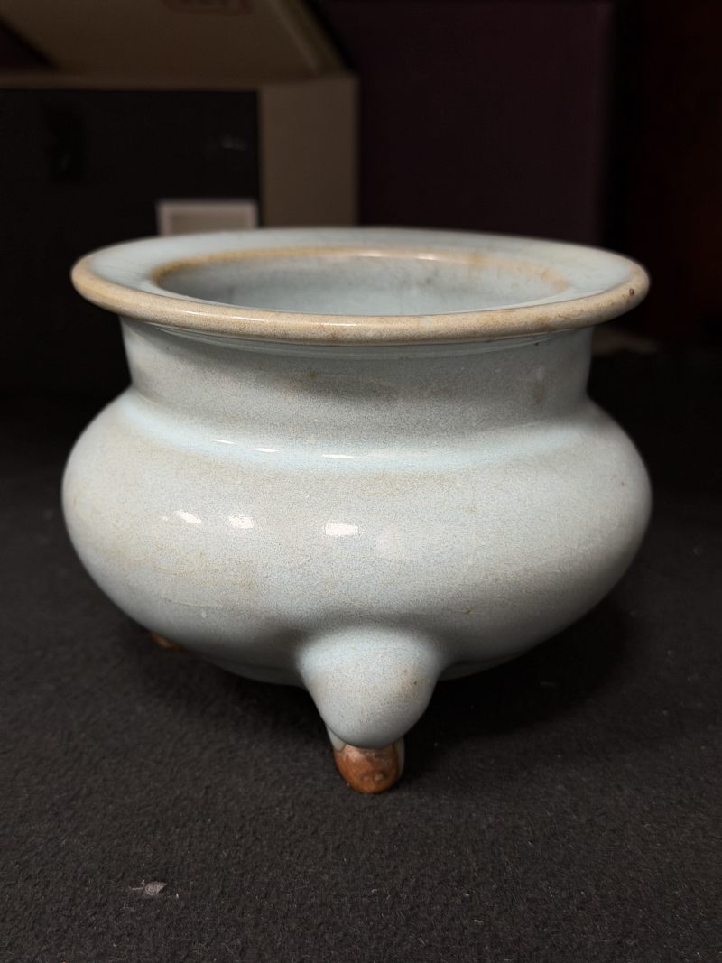 明 龙泉窑粉青釉鬲式炉 - 图10