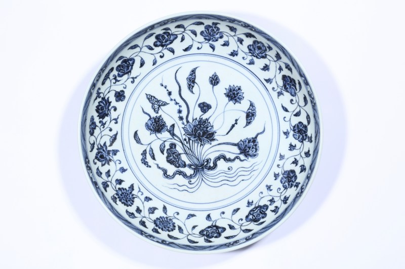 明永乐 青花一把莲盘 - 图5