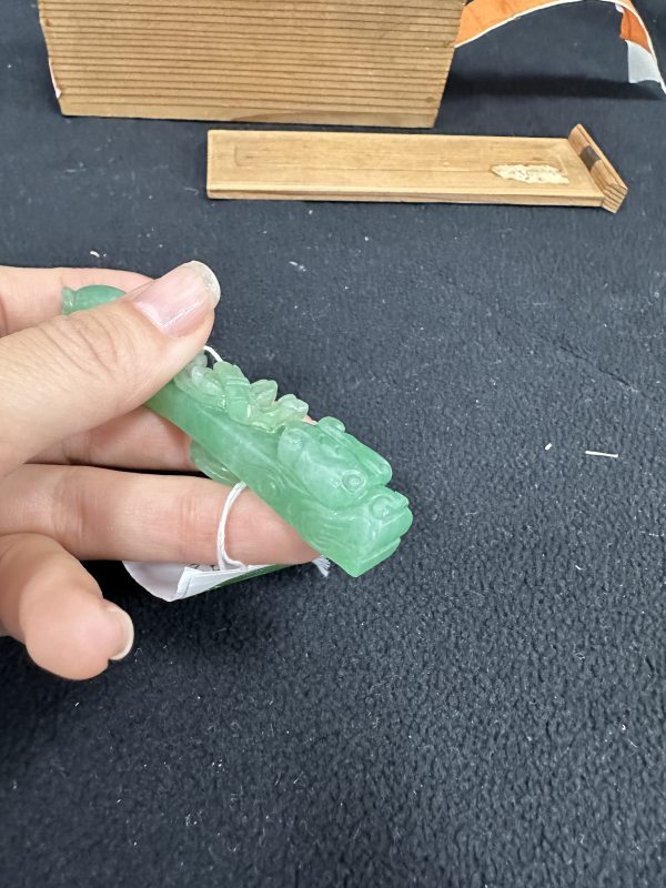 清中期 翡翠雕马首龙钩 - 图15