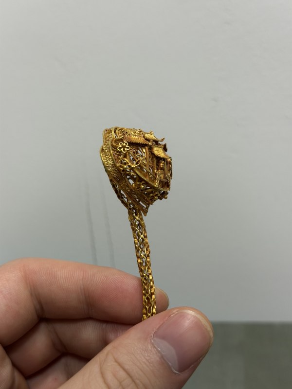 明 金楼阁人物镂空发簪一对 - 图3