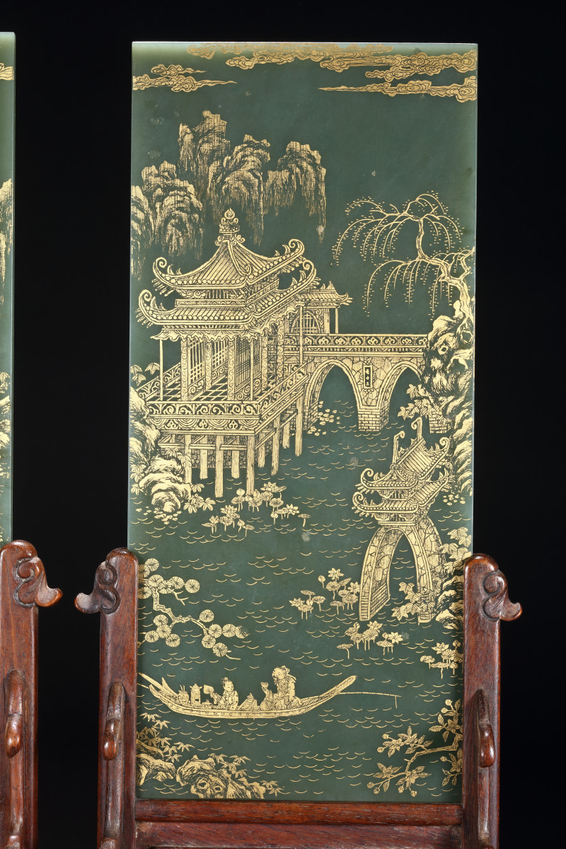 清乾隆 碧玉浅刻填金御题诗插屏一对 - 图6