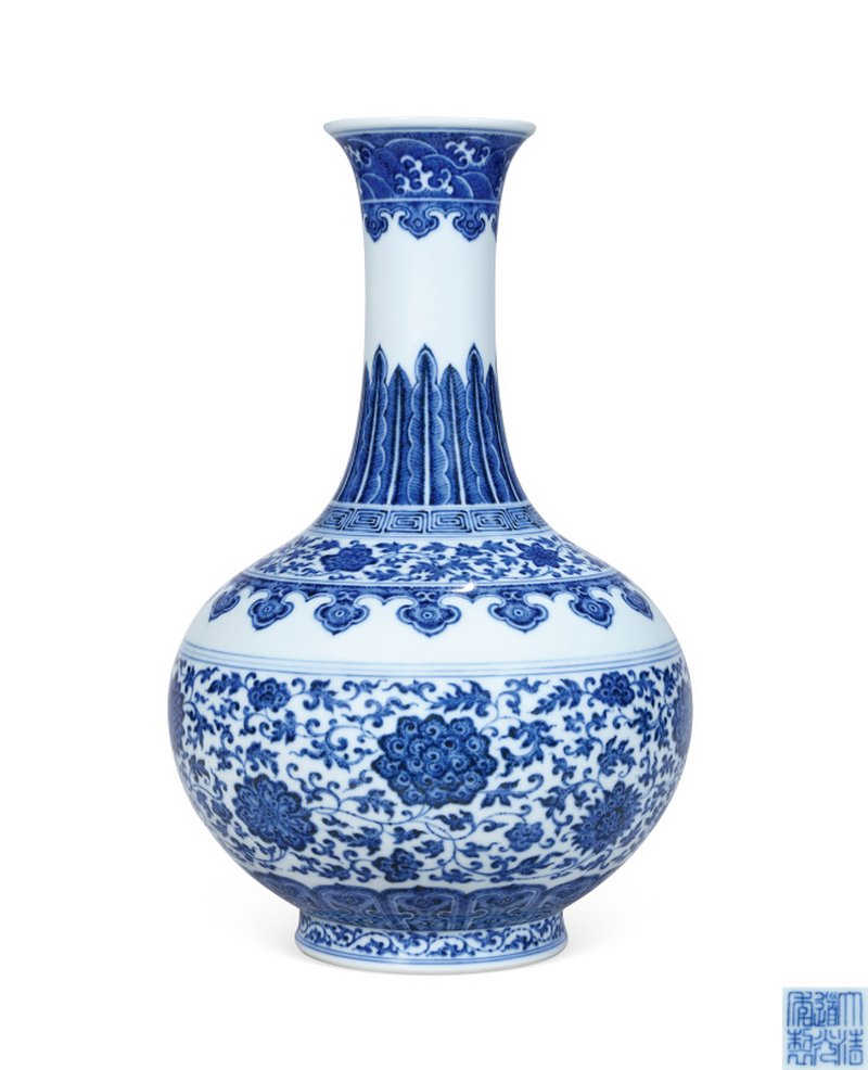 清道光 青花缠枝花卉玉堂春瓶