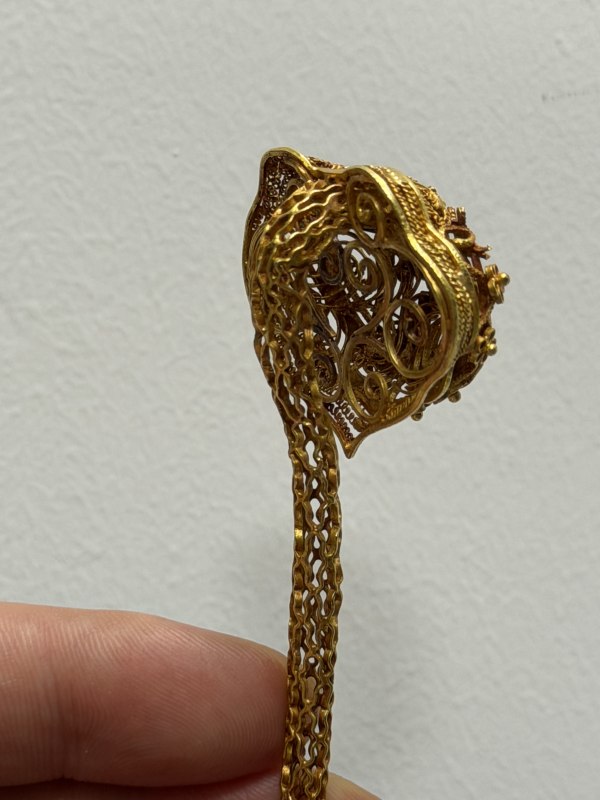明 金楼阁人物镂空发簪一对 - 图5