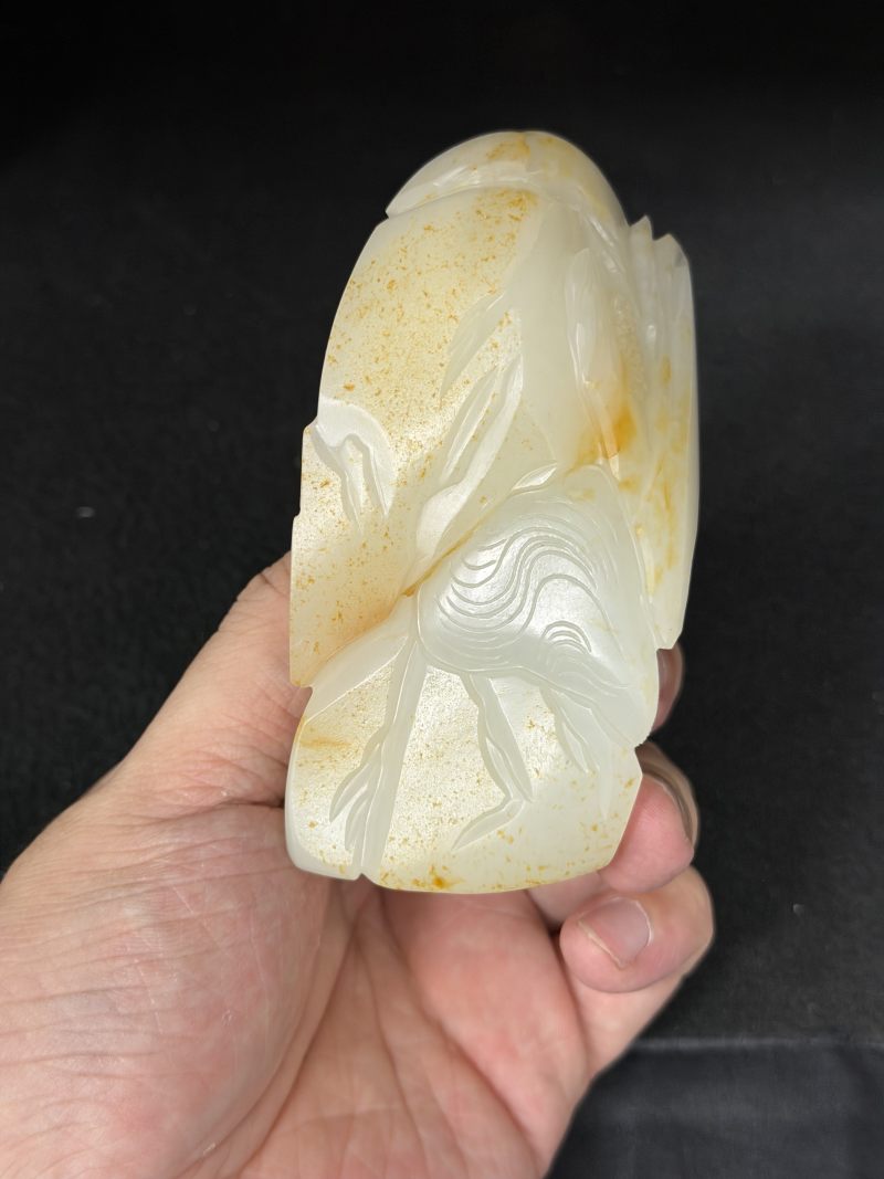 清中期 白玉留皮雕高仕谢琴访友图山子 - 图7