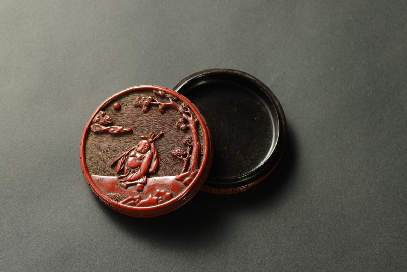 明末清初 剔红布袋罗汉香盒 - 图4