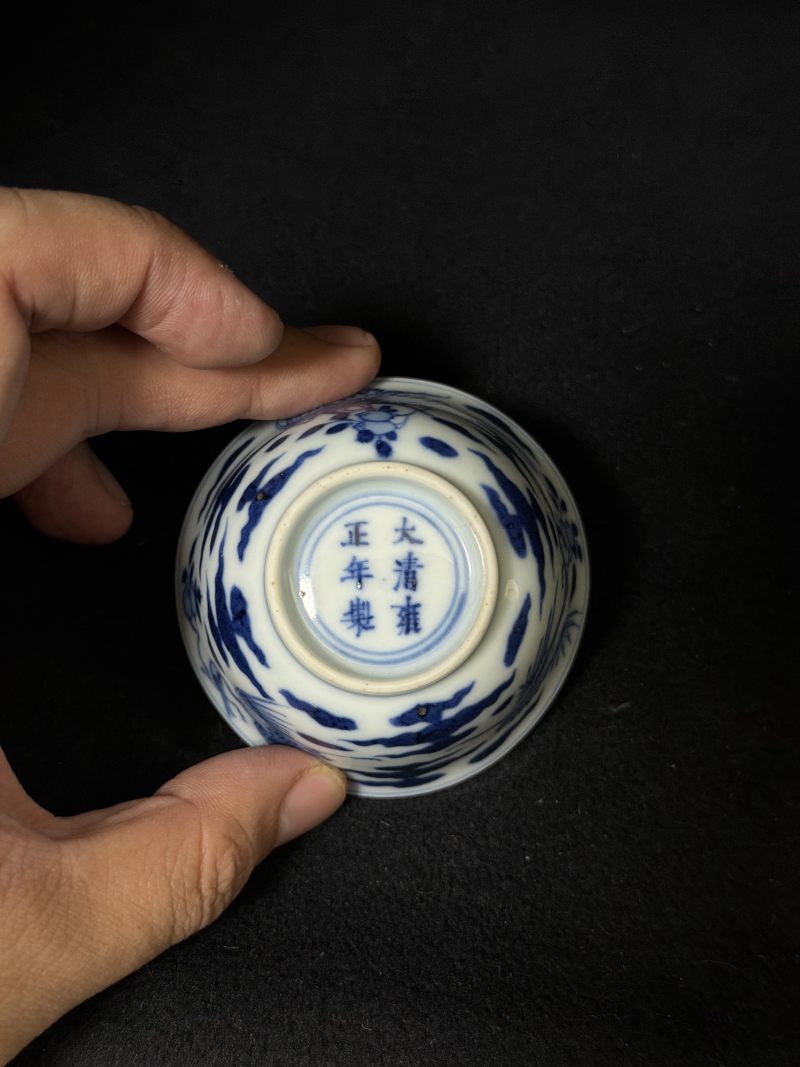 清雍正 青花仙鹤衔桃杯 - 图7