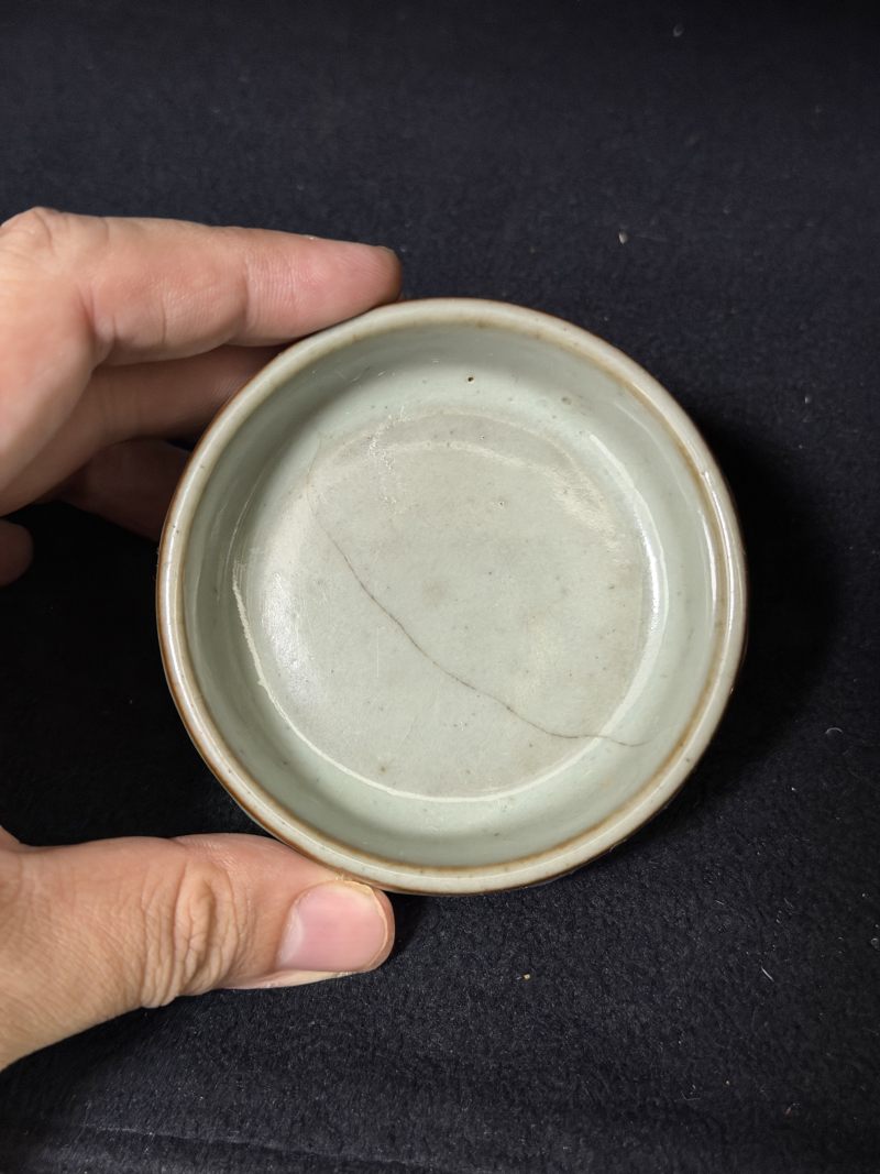 清乾隆 仿汝釉鼓钉小洗 - 图4