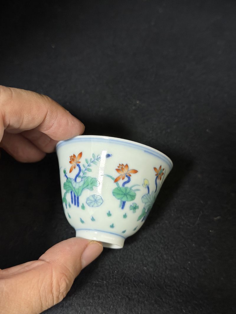 清康熙 斗彩荷塘清趣图小酒圆 - 图5