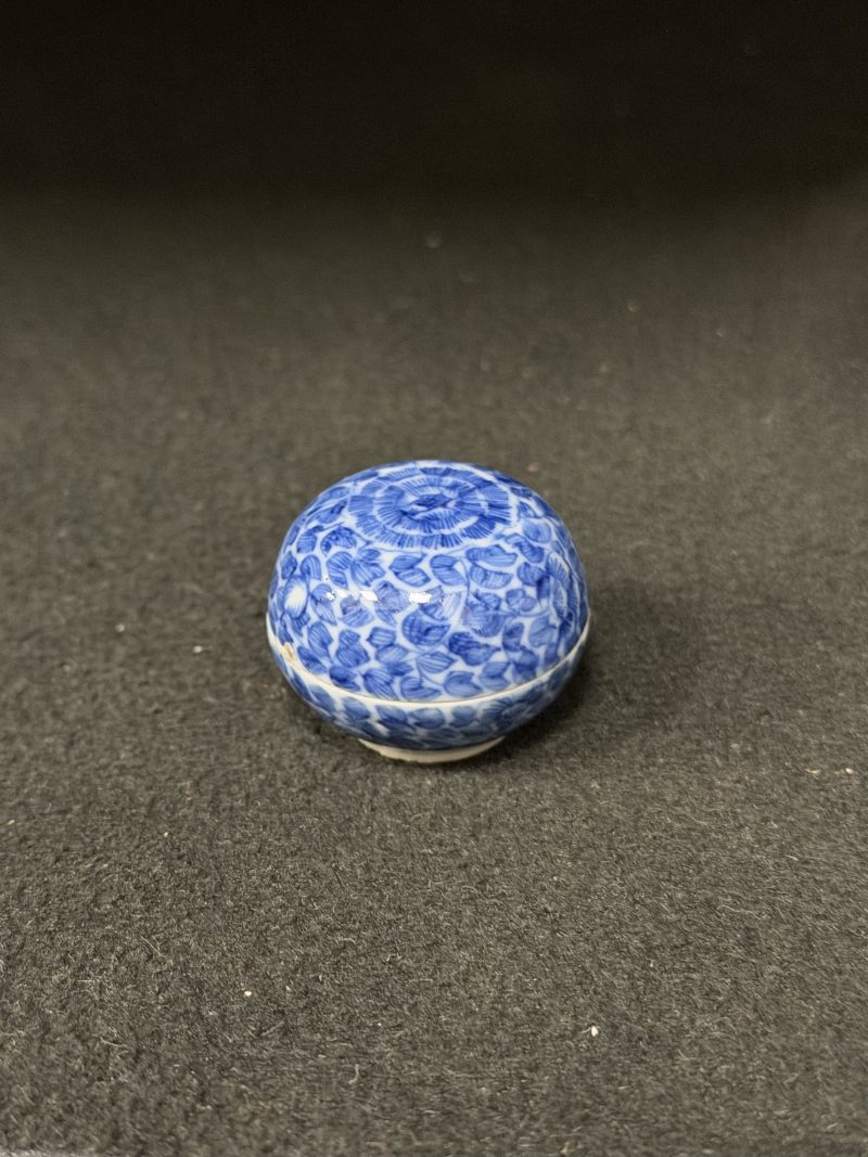 清道光 青花花叶纹小印盒 - 图6