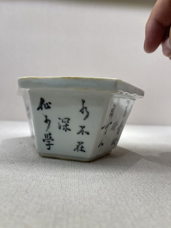 民国 墨彩花卉诗文小花盆 - 图6