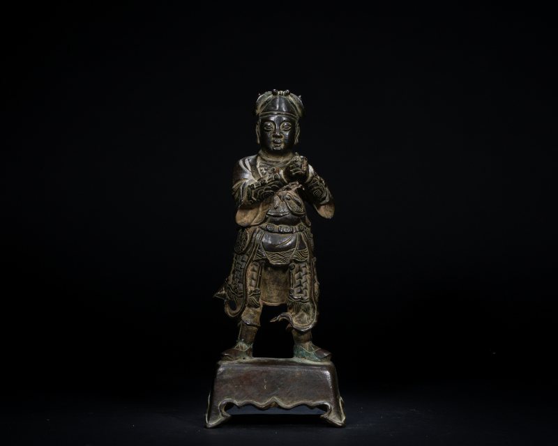 铜关平像