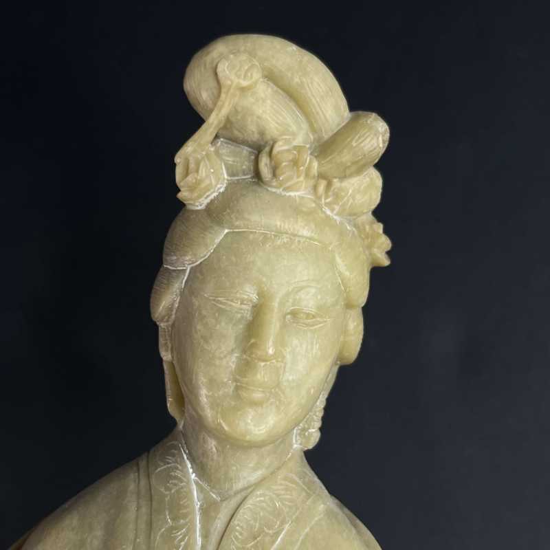 二十世纪七十年代 青田石雕仕女摆件 - 图9