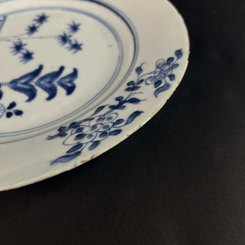 清康熙 青花竹石芭蕉纹折沿盘 - 图6