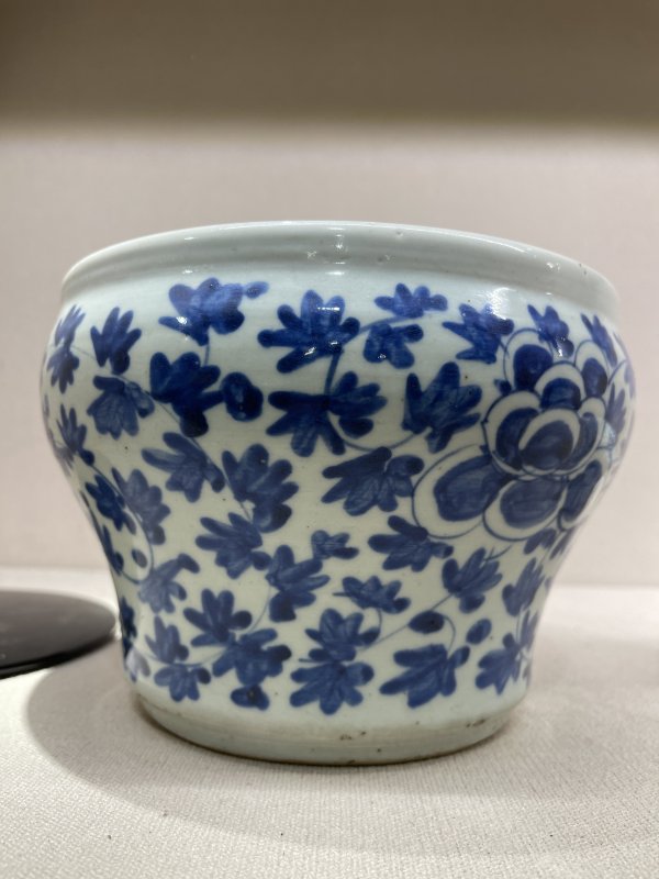 清中期 青花缠枝纹卷缸 - 图7