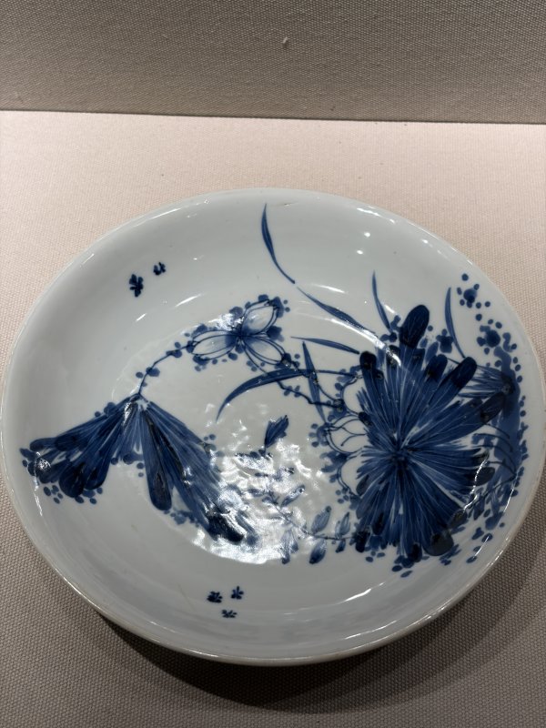 清 青花荷花图盘 - 图4