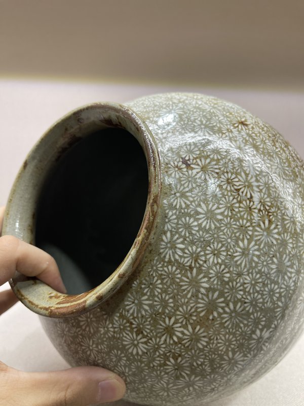 明 高丽瓷花卉纹罐 - 图8
