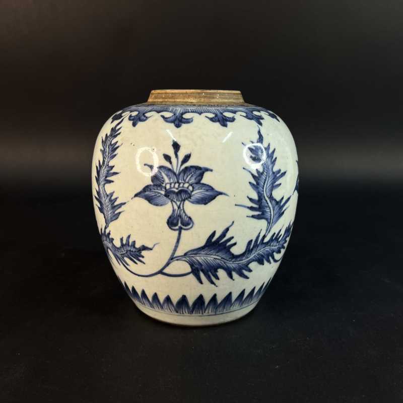 清 青花花卉纹罐 - 图1