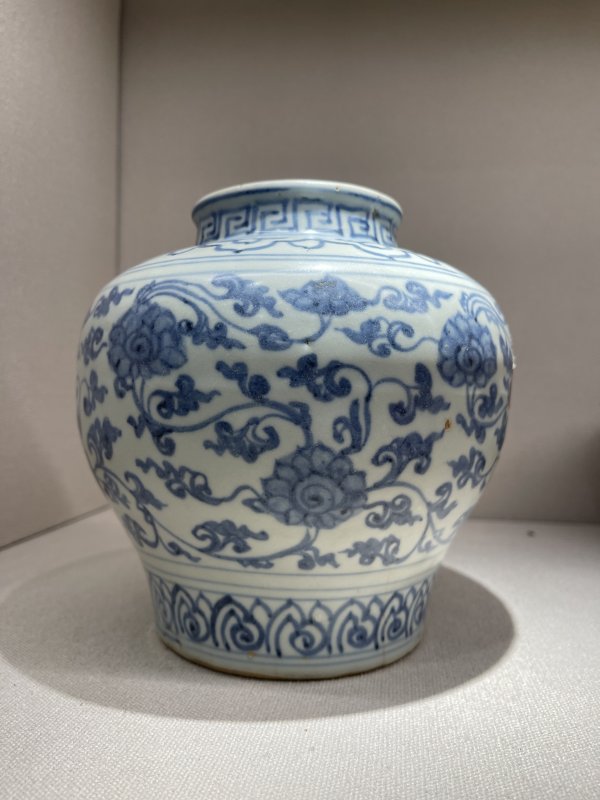 明中期 青花缠枝莲纹罐 - 图6