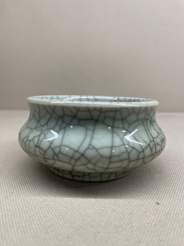 清中期 哥釉罗汉炉 - 图5