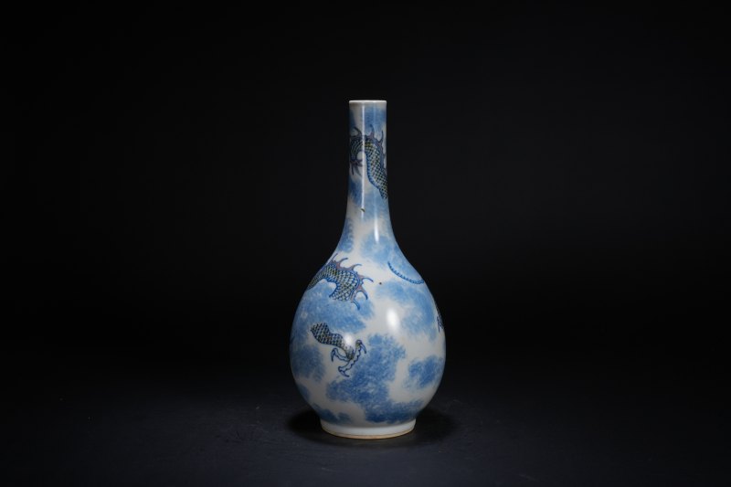 清 青花云龙纹胆瓶 - 图2